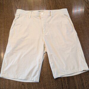 Golf Shorts by Kenneth Cole